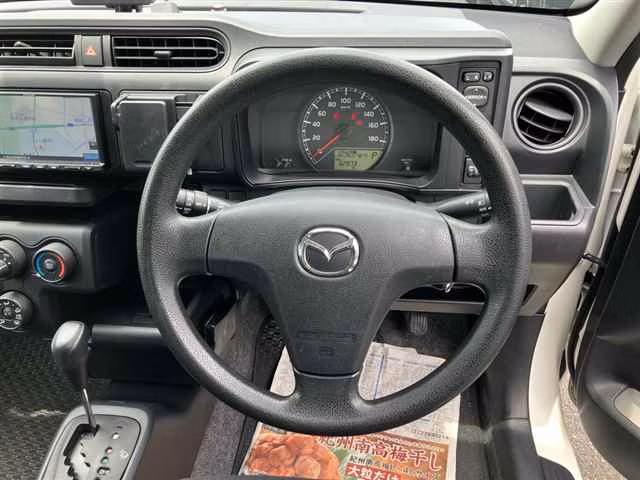 MAZDA FAMILIA