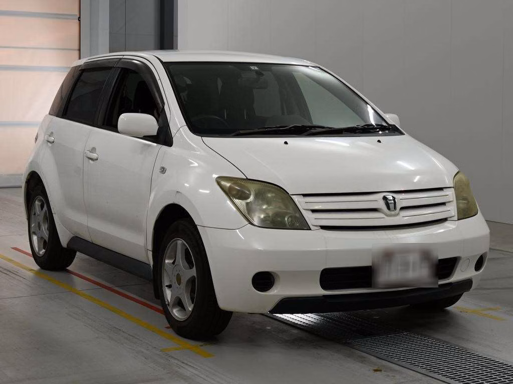 TOYOTA IST