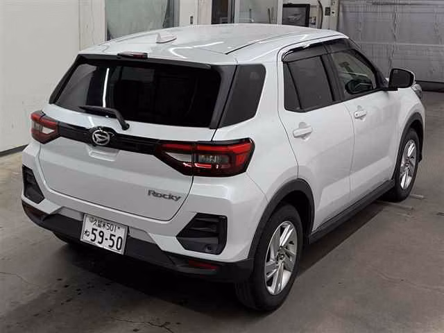DAIHATSU ROCKY