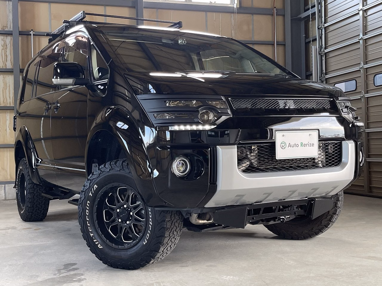 MITSUBISHI DELICA D:5