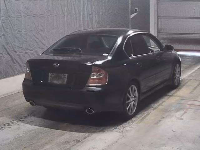 SUBARU LEGACY B4