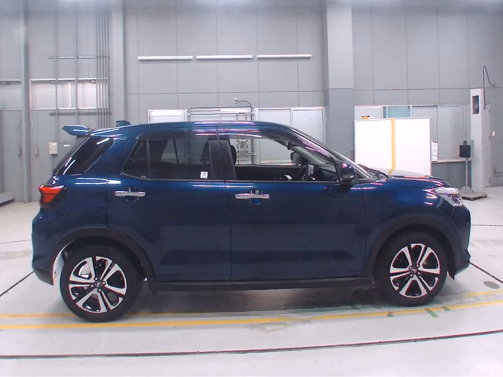 DAIHATSU ROCKY