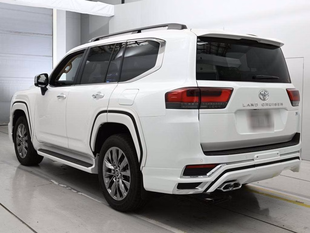 TOYOTA LAND CRUISER