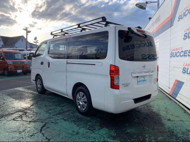 NISSAN NV350 CARAVAN