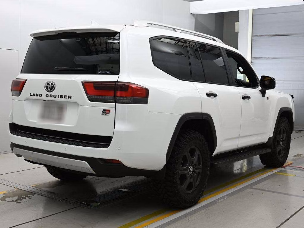 TOYOTA LAND CRUISER