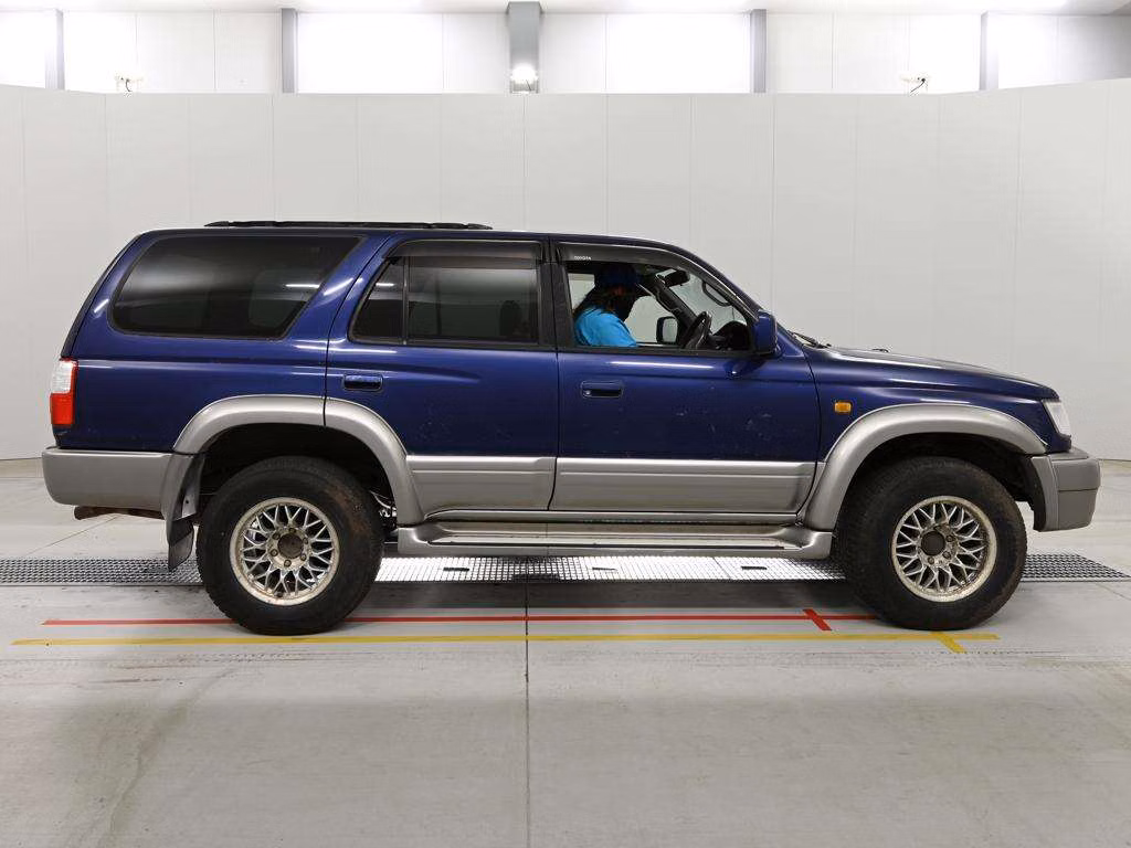 TOYOTA HILUX SURF