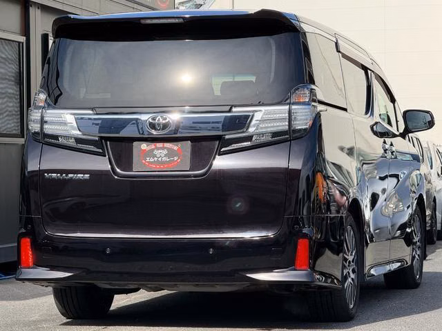 TOYOTA VELLFIRE