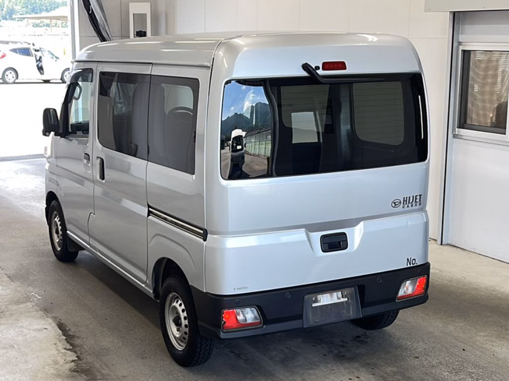 DAIHATSU ATRAI