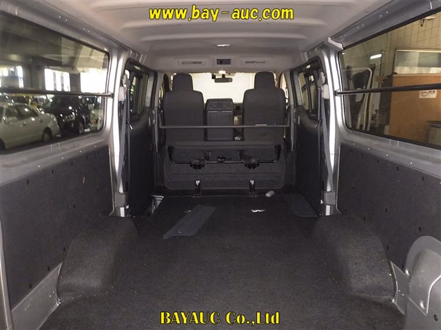 NISSAN NV350 CARAVAN