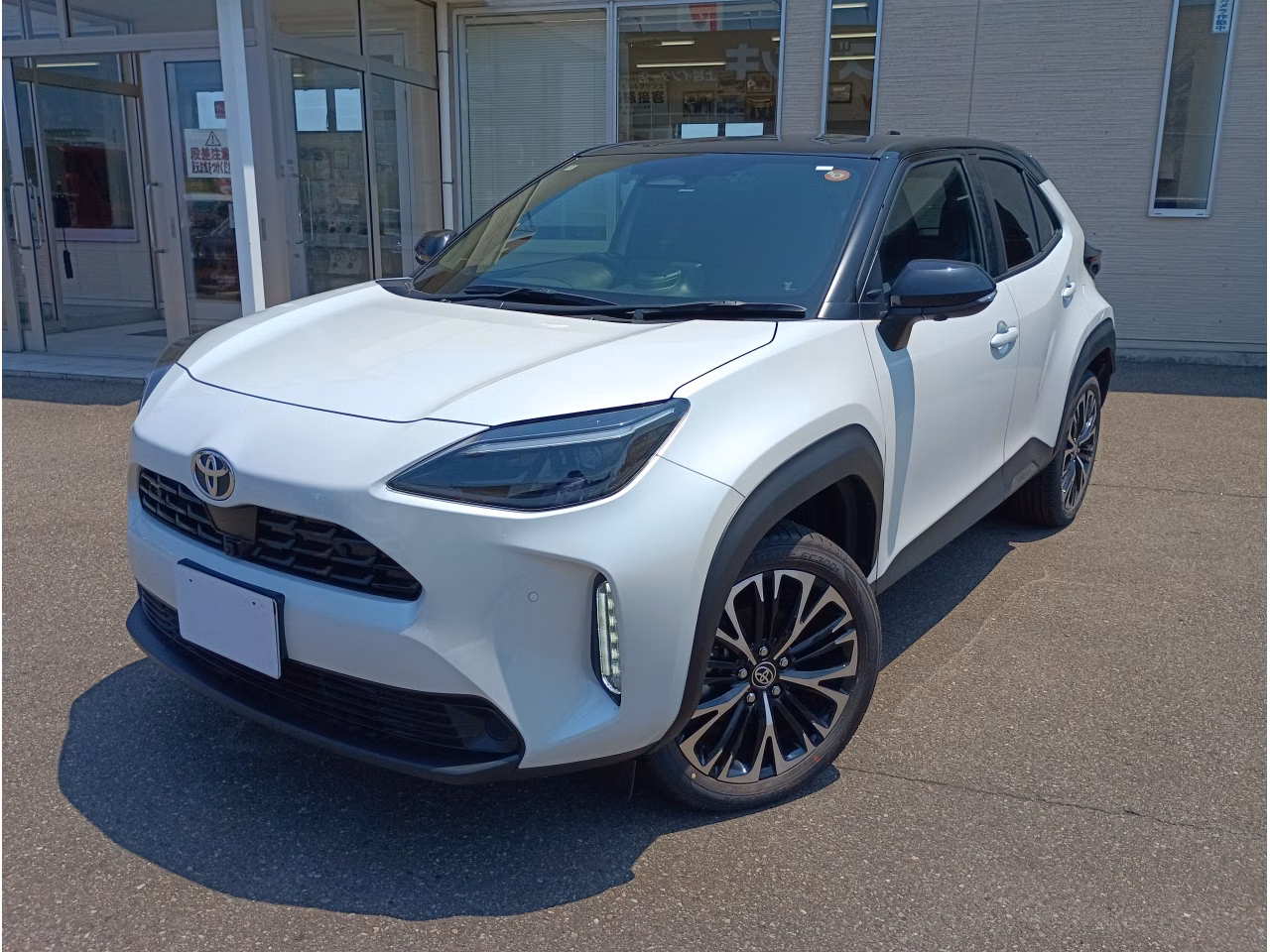 TOYOTA YARIS CROSS