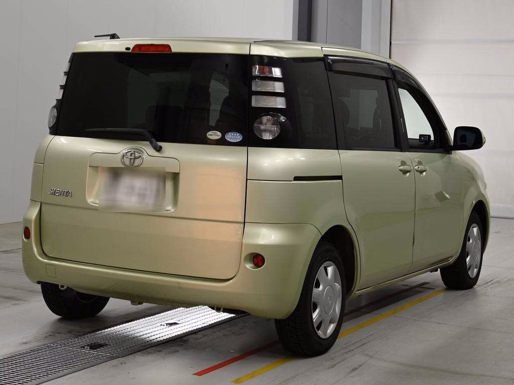 TOYOTA SIENTA