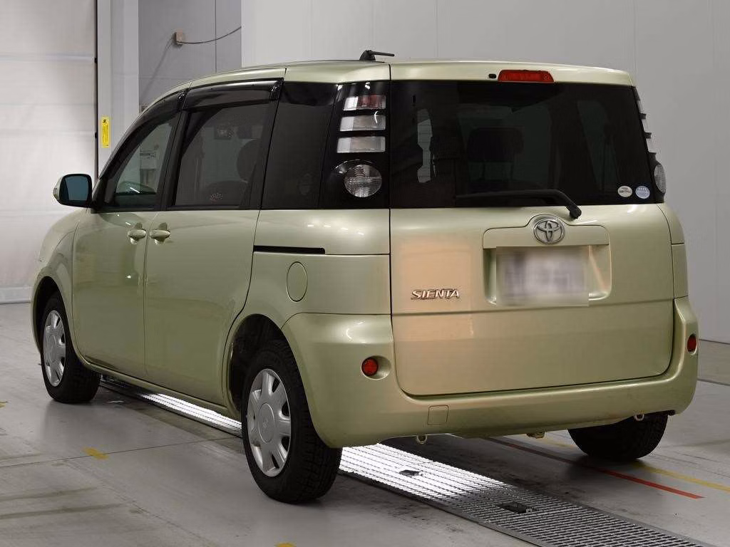 TOYOTA SIENTA
