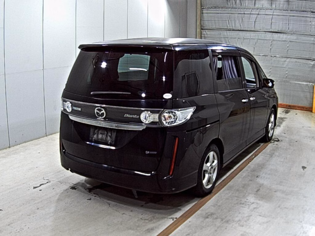 MAZDA BIANTE