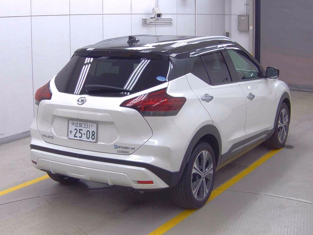 NISSAN KICKS