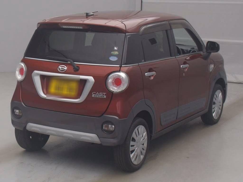 DAIHATSU CAST