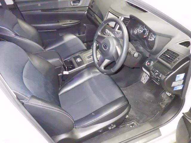 SUBARU LEGACY