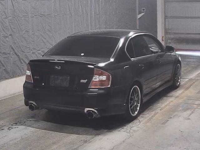 SUBARU LEGACY B4