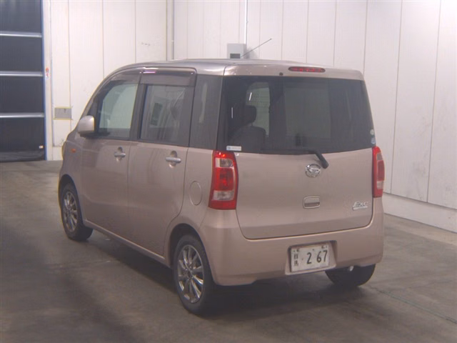 DAIHATSU TANTO EXE