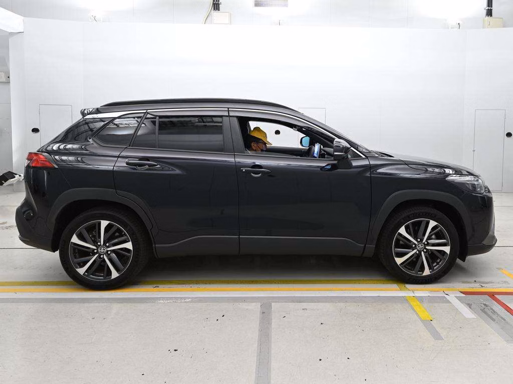 TOYOTA COROLLA CROSS