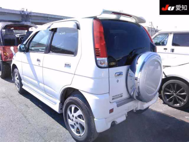 DAIHATSU TERIOS KID