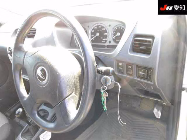 DAIHATSU TERIOS KID