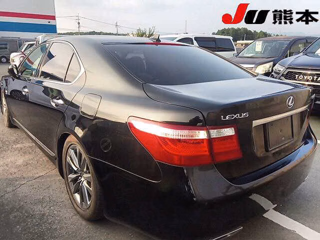 LEXUS LS460