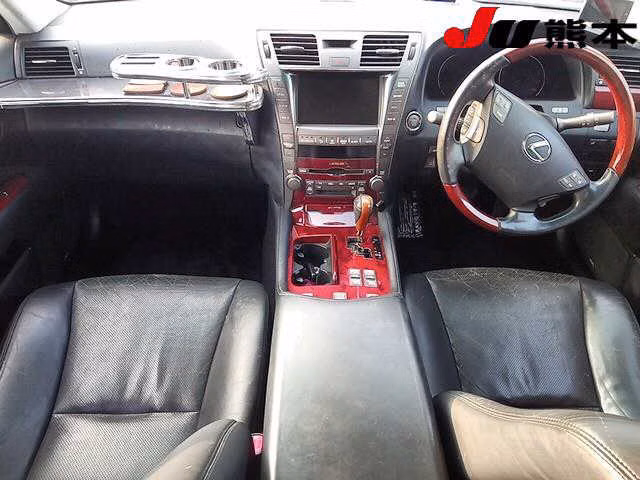 LEXUS LS460