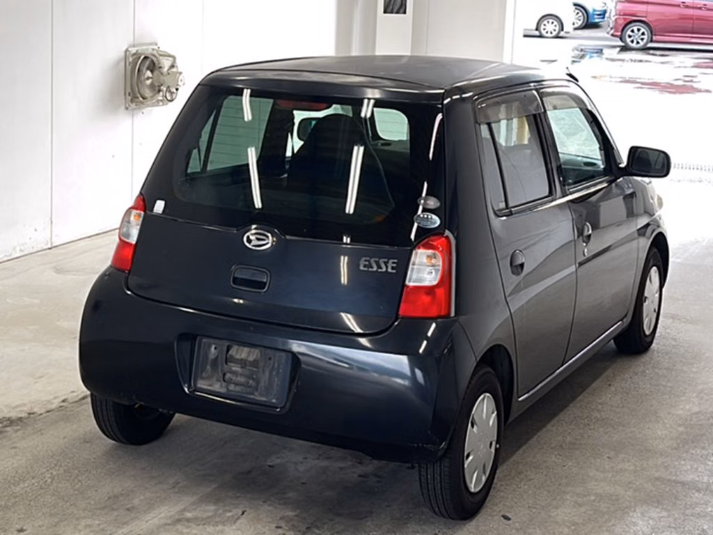 DAIHATSU ESSE