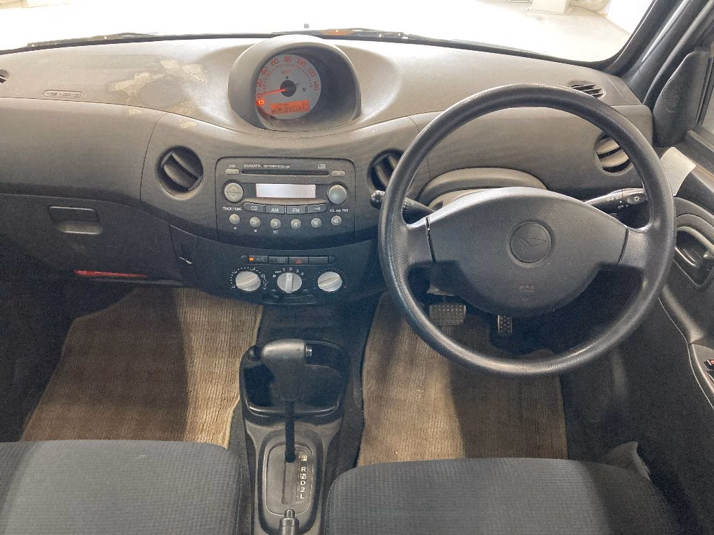 DAIHATSU ESSE