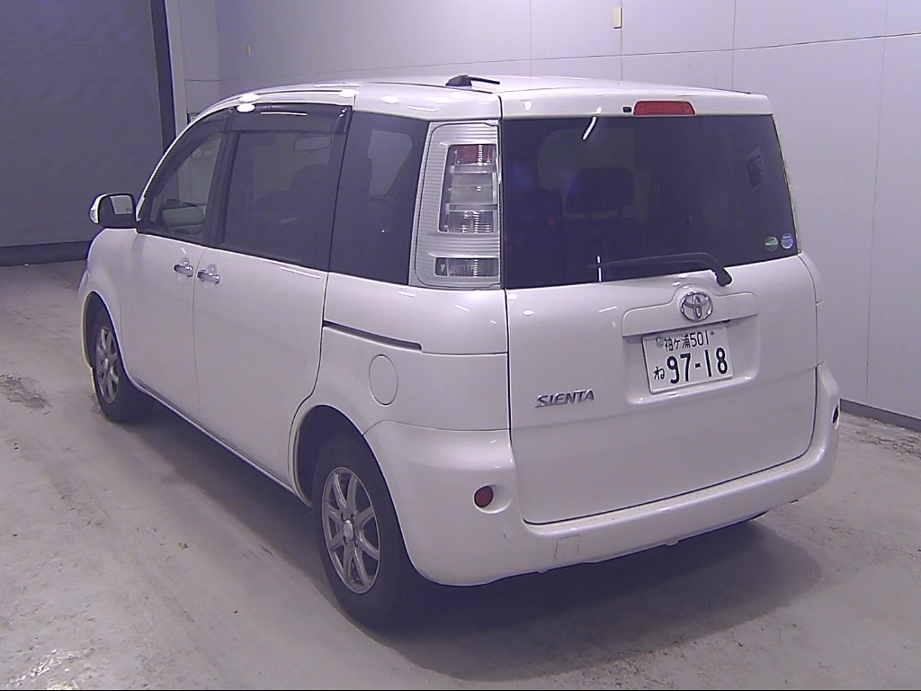 TOYOTA SIENTA