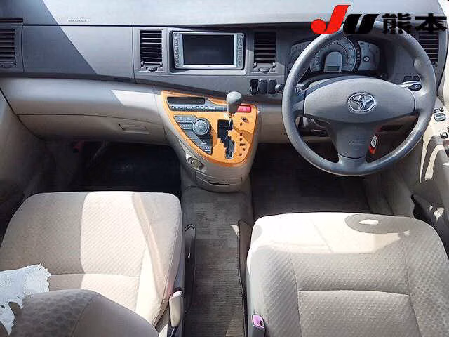 TOYOTA ISIS