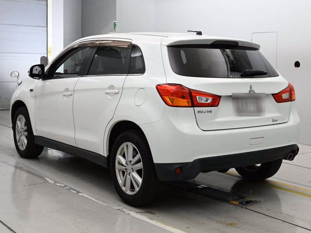 MITSUBISHI RVR