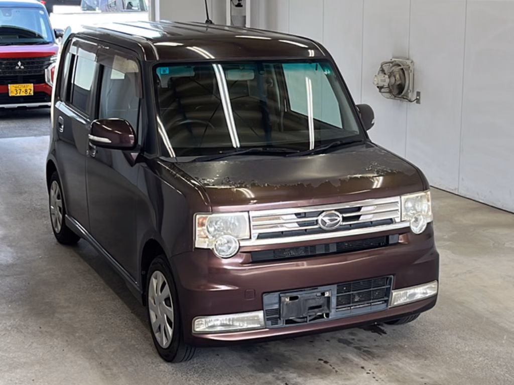 DAIHATSU MOVE CONTE