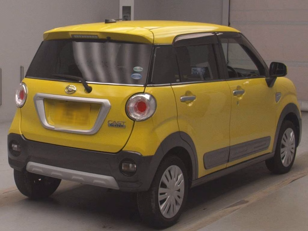 DAIHATSU CAST