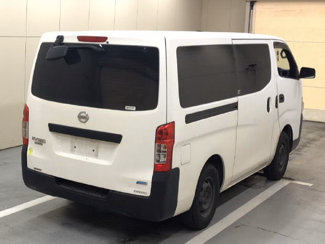 NISSAN NV350 CARAVAN