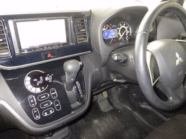 MITSUBISHI EK SPACE