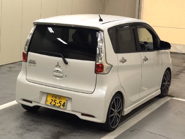 MITSUBISHI EK CUSTOM