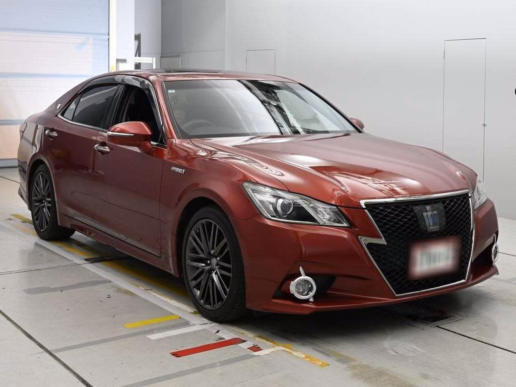 TOYOTA CROWN