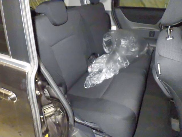 MITSUBISHI DELICA D:2