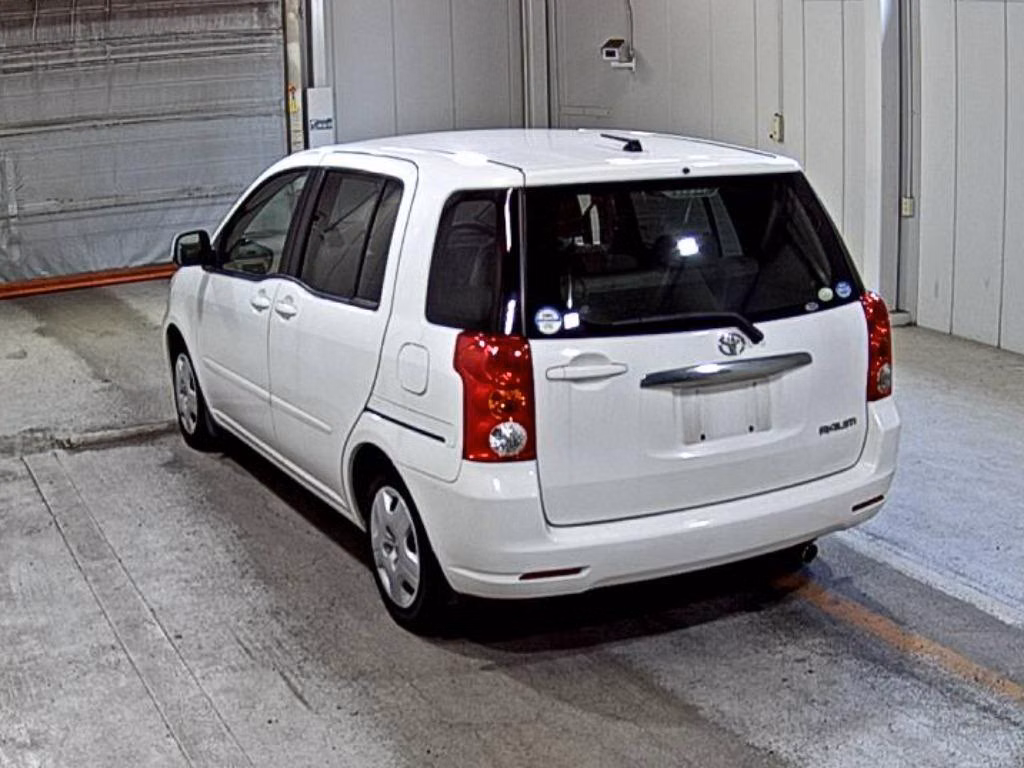 TOYOTA RAUM