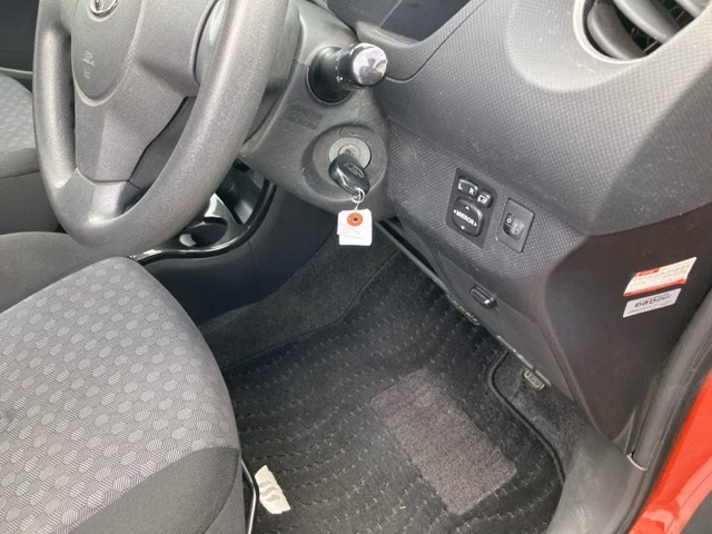 TOYOTA IST