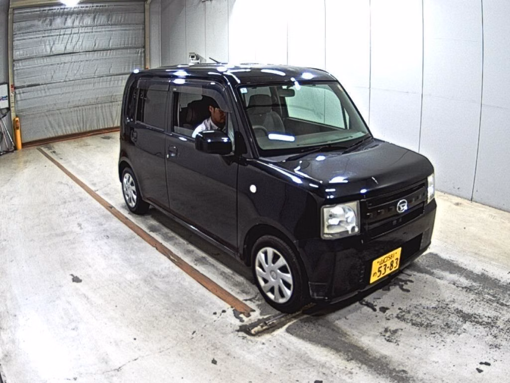 DAIHATSU MOVE CONTE