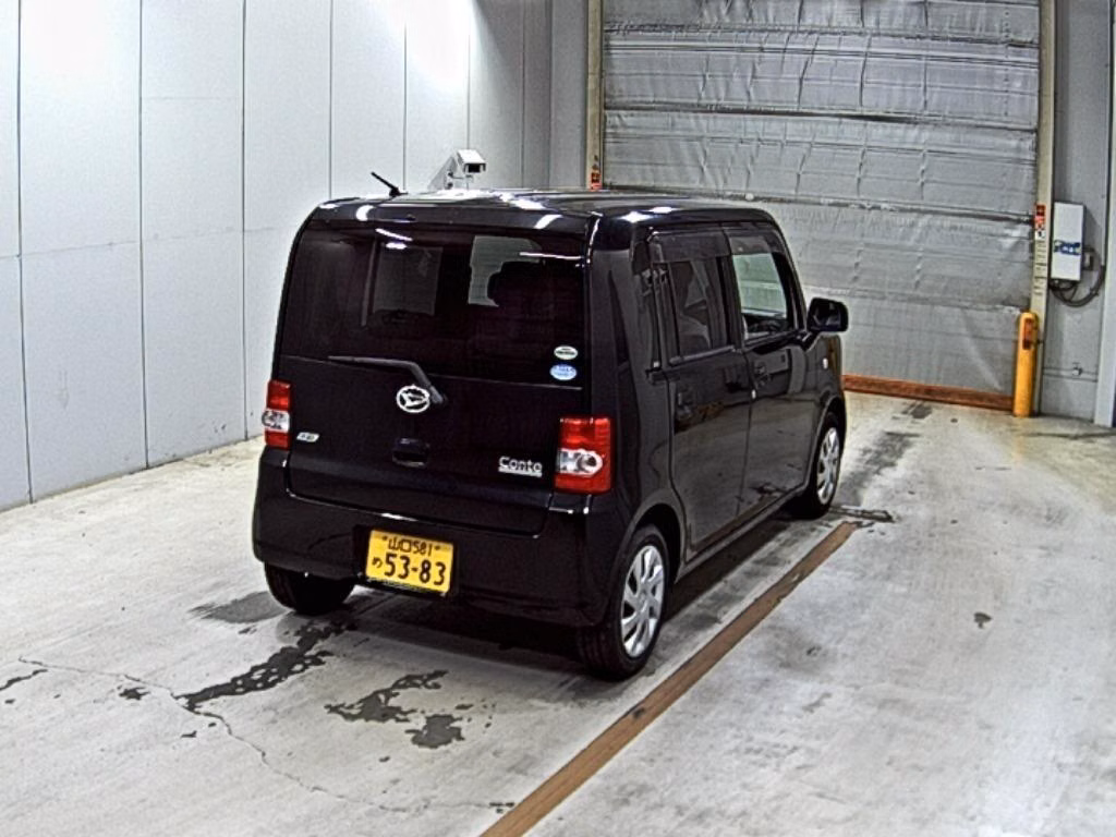 DAIHATSU MOVE CONTE