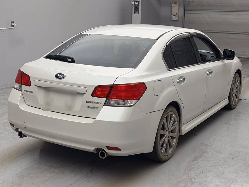 SUBARU LEGACY B4