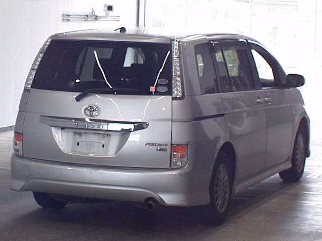 TOYOTA ISIS