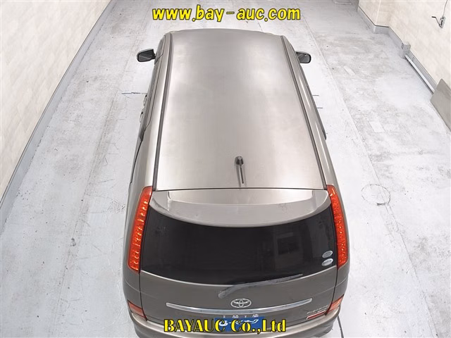 TOYOTA ISIS