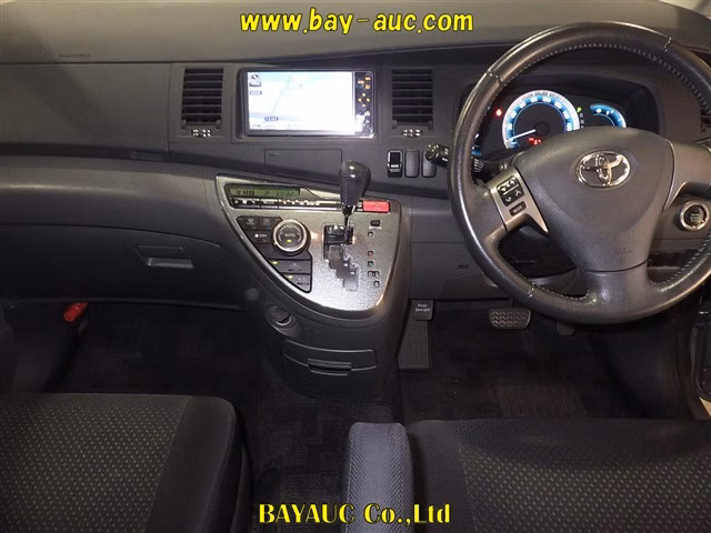 TOYOTA ISIS