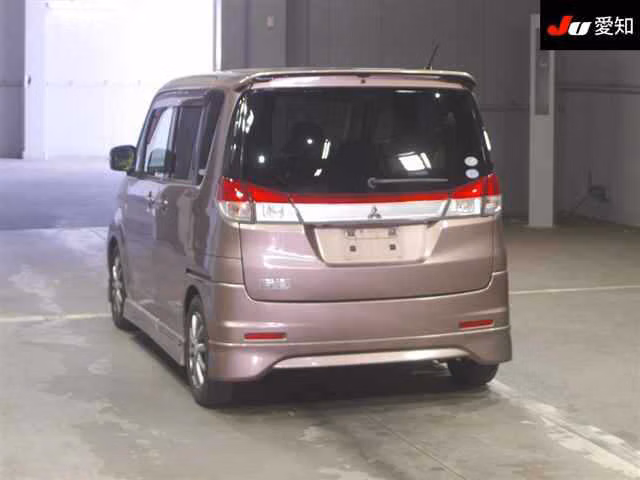 MITSUBISHI DELICA D:2