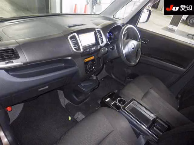MITSUBISHI DELICA D:2