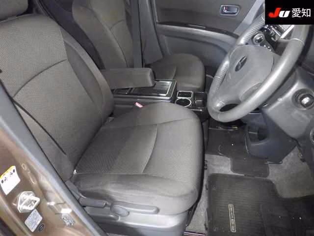 MITSUBISHI DELICA D:2